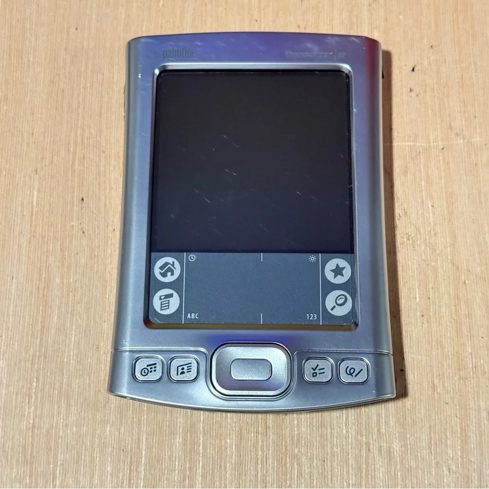 Palm Tungsten E2 PDA “UNTESTED”No Charger Good Condition w/stylist-Pen Read Info